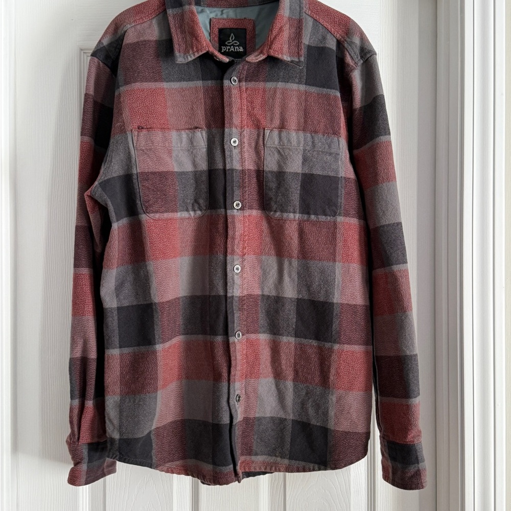 Prana - Brayden heavyweight button-down flannel - men’s M